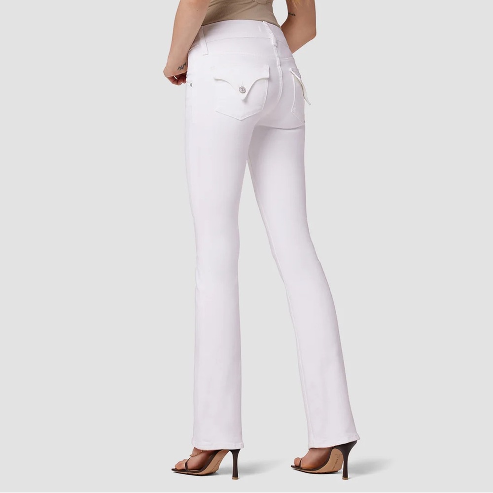 HUDSON white jeans w/back pocket flap. RN#107906 CA#00635. Bootcut, stretch.